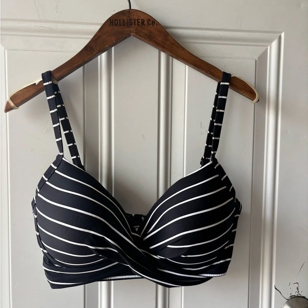 Beach House Black and White Striped Wireless Bra